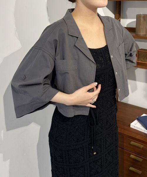 mysty woman（ミスティウーマン）の「ミリタリーショートライトジャケット　120665（ミリタリージャケット・レディース・カーキ/チャコールグレー/ベージュ・FREE）」の10枚目の写真