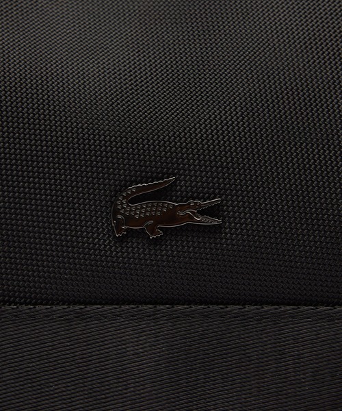 LACOSTE（ラコステ）の「コメ タブレットポケットショルダーバッグ（メッセンジャーバッグ・メンズ・ブラック・FREE）」の7枚目の写真