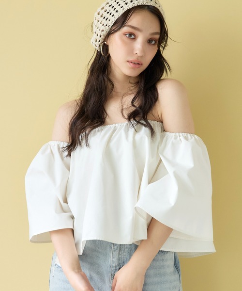 coca(coca)(コカ)の「パリフワオフショルダーブラウス(シャツ/ブラウス・レディース・ブラック/ホワイト・L/M)」の2枚目の写真
