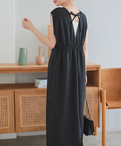 KOBE LETTUCE(コウベレタス)の「リネンライクジャンパースカート(ワンピース・レディース・アイボリー/グレイッシュベージュ/ブラック・M)」の5枚目の写真