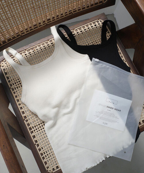 SLOBE IENA（スローブイエナ）の「PALM/パーム SLOBE別注 2SETキャミソール（キャミソール・レディース・ブラック/ベージュ・FREE）」の5枚目の写真