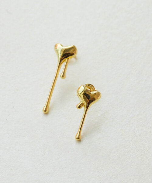ear PAPILLONNER（イアパピヨネ）の「《WEB限定/スターリングシルバー使用》とろみハートピアス（ピアス（両耳用）・レディース・シルバー系その他5/ゴールド系その他3・FREE）」の12枚目の写真