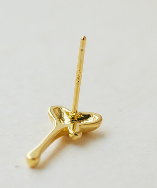 ear PAPILLONNER（イアパピヨネ）の「《WEB限定/スターリングシルバー使用》とろみハートピアス（ピアス（両耳用）・レディース・シルバー系その他5/ゴールド系その他3・FREE）」の15枚目の写真