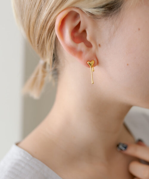 ear PAPILLONNER（イアパピヨネ）の「《WEB限定/スターリングシルバー使用》とろみハートピアス（ピアス（両耳用）・レディース・シルバー系その他5/ゴールド系その他3・FREE）」の17枚目の写真