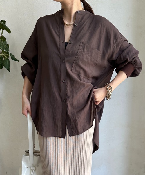 DouDou(ドゥドゥ)の「袖リブバックオープンシャツ(シャツ/ブラウス・レディース・ネイビー/ブラウン/オフホワイト・FREE)」の3枚目の写真