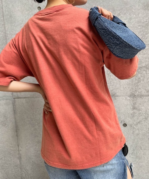 ENIM BY VICKY(エニムバイビッキー)の「スラブスタッズTシャツ《洗濯機で洗える》(Tシャツ/カットソー・レディース・チャコールグレー/ホワイト/レッド・M)」の8枚目の写真