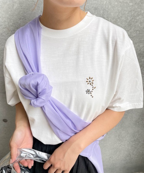 ENIM BY VICKY(エニムバイビッキー)の「スラブスタッズTシャツ《洗濯機で洗える》(Tシャツ/カットソー・レディース・チャコールグレー/ホワイト/レッド・M)」の13枚目の写真