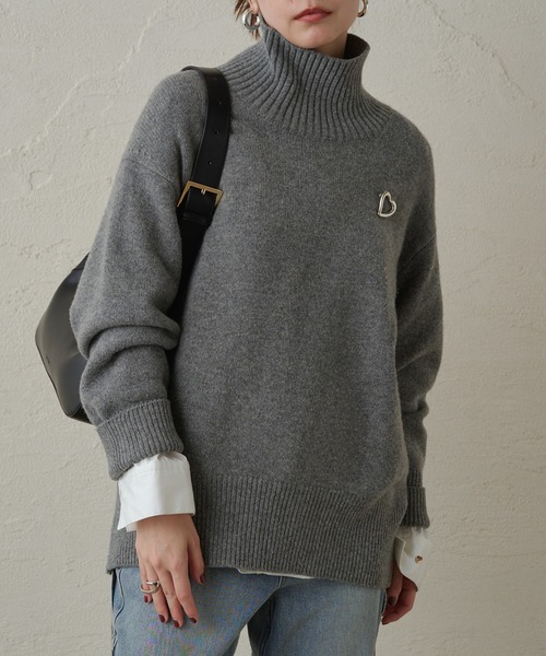 LOUNGEDRESS（ラウンジドレス）の「WOOLタートルニット（ニット/セーター・レディース・レッド/オフホワイト/グレー/ブラック・FREE）」の3枚目の写真