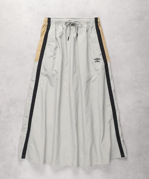 UMBRO(アンブロ)の「UMBRO(アンブロ)ナイロンマキシスカート(スカート・レディース・ベージュ/ブラック/ライトグレー・M/L)」の8枚目の写真