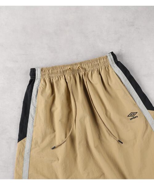 UMBRO(アンブロ)の「UMBRO(アンブロ)ナイロンマキシスカート(スカート・レディース・ベージュ/ブラック/ライトグレー・M/L)」の14枚目の写真