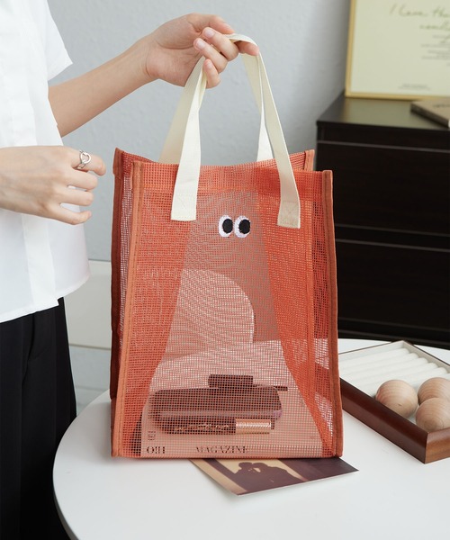 LA VORAGINE(ラ ヴォラジネ)の「ワンポイント メッシュ トートバッグ(トートバッグ・レディース・レッド/グリーン/ピンク/ブラック・FREE)」の4枚目の写真