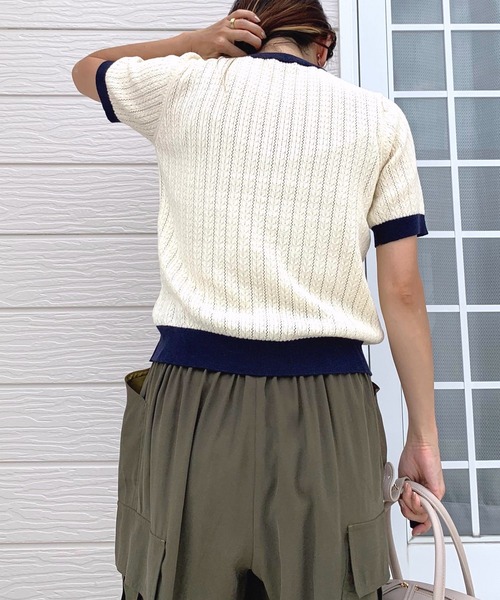 Q(キュー)の「バイカラーケーブル半袖ニット(ニット/セーター・レディース・アイボリー/ブラック・MEDIUM)」の8枚目の写真