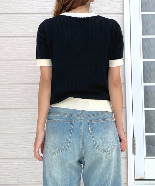 Q(キュー)の「バイカラーケーブル半袖ニット(ニット/セーター・レディース・アイボリー/ブラック・MEDIUM)」の5枚目の写真