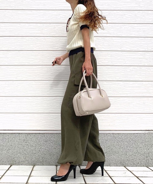 Q(キュー)の「バイカラーケーブル半袖ニット(ニット/セーター・レディース・アイボリー/ブラック・MEDIUM)」の11枚目の写真