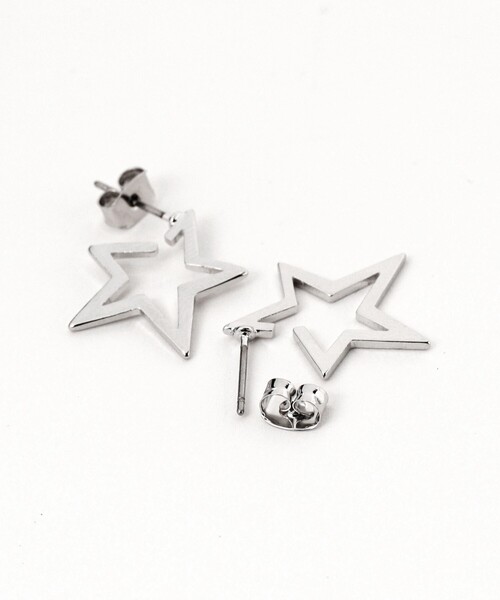 B:MING by BEAMS（ビーミングバイビームス）の「スター ピアス（ピアス（両耳用）・レディース・シルバー/ゴールド・ONE SIZE）」の4枚目の写真