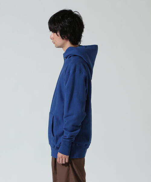 ATON（エイトン）の「ATON (エイトン) NATURAL DYE URAKE | HOODIE ナチュラルダイフーディー（パーカー・メンズ・ベージュ/その他1/グレー/ブルー・4/6/2）」の16枚目の写真