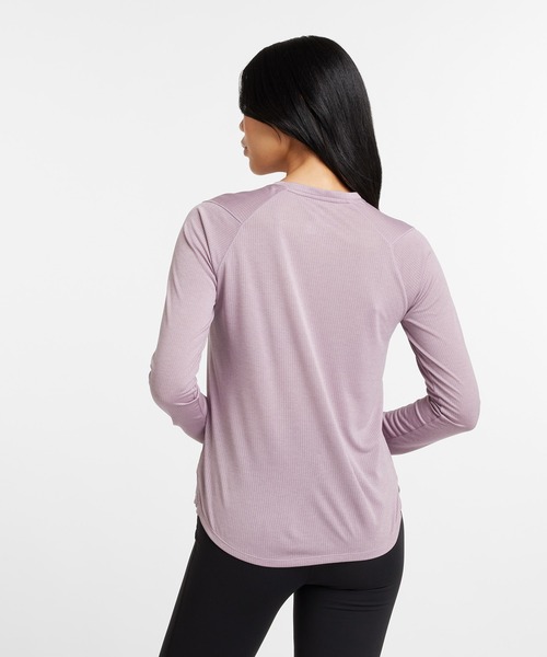 NEW BALANCE(ニューバランス)の「Athletics ロングスリーブTシャツ(Tシャツ/カットソー・レディース・ライラック/ネイビー・LARGE/MEDIUM/SMALL)」の7枚目の写真