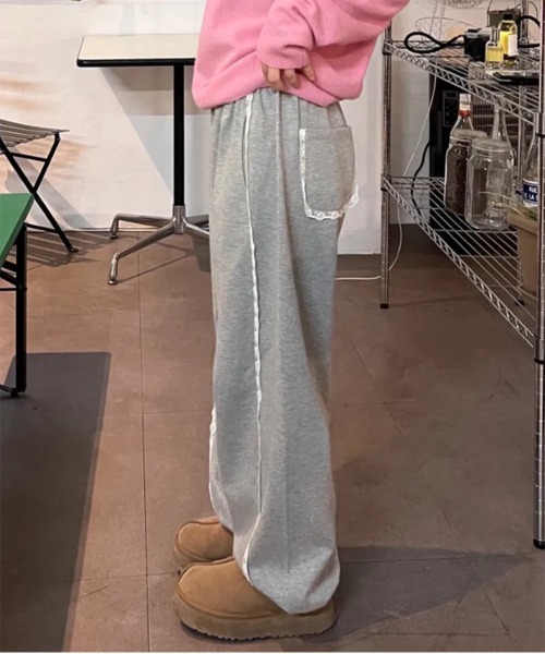 by muni:r（バイ ムニール）の「レースラインスウェットパンツ（スウェットパンツ・レディース・グレー/ブラック・FREE）」の10枚目の写真