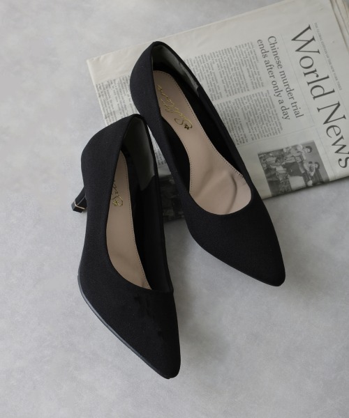 DEMETER(デメテル)の「5.5㎝ ポインテッドトゥ ピンヒール パンプス(パンプス・レディース・ブラック/ピンクゴールド/ガンメタ/ブラック系その他・21.5cm/22.0cm/22.5cm/23.5cm/24.5cm/23.0cm/24.0cm/25.0cm)」の6枚目の写真