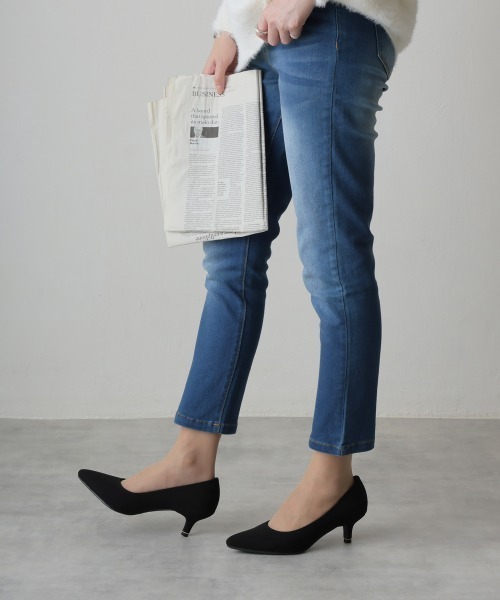 DEMETER(デメテル)の「5.5㎝ ポインテッドトゥ ピンヒール パンプス(パンプス・レディース・ブラック/ピンクゴールド/ガンメタ/ブラック系その他・21.5cm/22.0cm/22.5cm/23.5cm/24.5cm/23.0cm/24.0cm/25.0cm)」の12枚目の写真