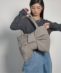 THE YOn（ザヨン）の「ビックリボンモチーフトートバッグ（トートバッグ・レディース）」
