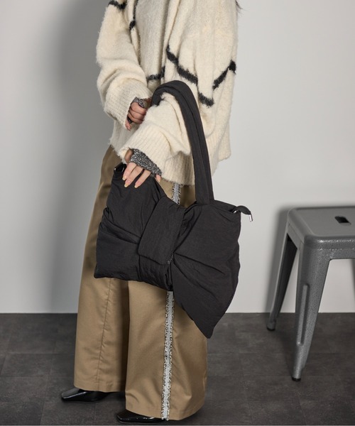 THE YOn（ザヨン）の「ビックリボンモチーフトートバッグ（トートバッグ・レディース・ブラック/サックスブルー/グレー・FREE）」の7枚目の写真