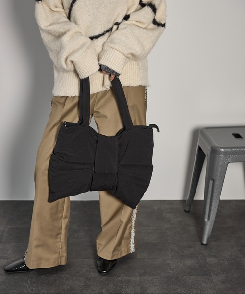 THE YOn（ザヨン）の「ビックリボンモチーフトートバッグ（トートバッグ・レディース・ブラック/サックスブルー/グレー・FREE）」の8枚目の写真