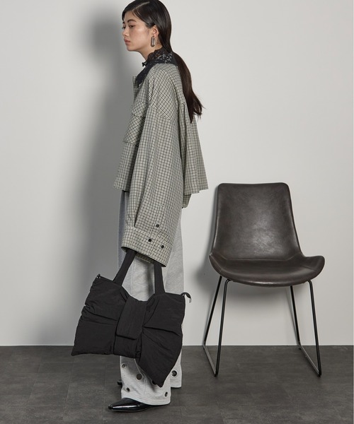 THE YOn（ザヨン）の「ビックリボンモチーフトートバッグ（トートバッグ・レディース・ブラック/サックスブルー/グレー・FREE）」の12枚目の写真