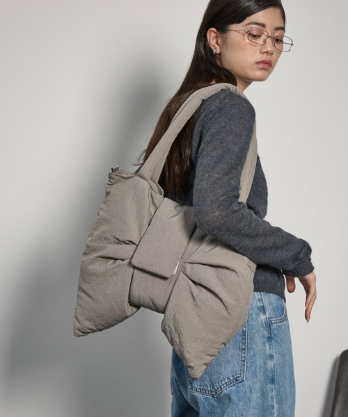 THE YOn（ザヨン）の「ビックリボンモチーフトートバッグ（トートバッグ・レディース・ブラック/サックスブルー/グレー・FREE）」の20枚目の写真