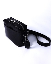 新品未使用 くぎベア型押し総柄ショルダーバッグ amilige アミリージュ Amilige（アミリージュ）の「くぎベア型押し総柄ショルダー