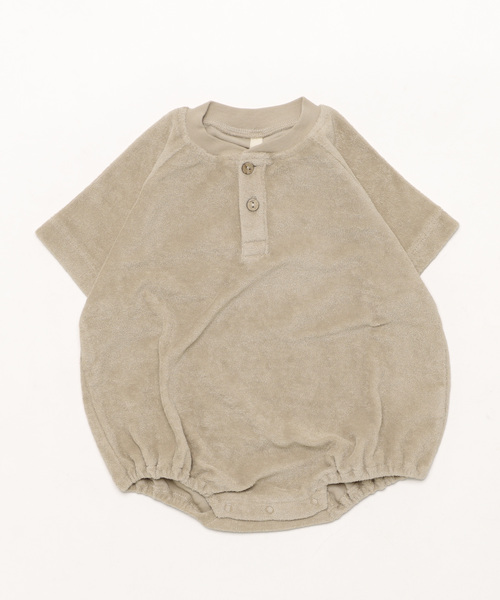 【セール】【Bs】【it】【Quincy Mae】TERRY HENLEY ROMPER || OAT（その他ベビー用品）｜Quincy Mae（クインシーメイ）