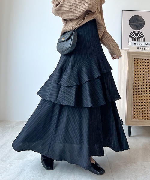 Futier land（フューティアランド）の「歩くたびココロモオドル。ランダムフリルティアードロングスカート（スカート・レディース・チャコールグレー/オフホワイト/ブラック・LARGE/MEDIUM）」の10枚目の写真
