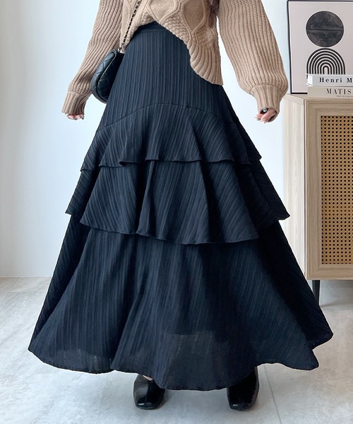 Futier land（フューティアランド）の「歩くたびココロモオドル。ランダムフリルティアードロングスカート（スカート・レディース・チャコールグレー/オフホワイト/ブラック・LARGE/MEDIUM）」の11枚目の写真