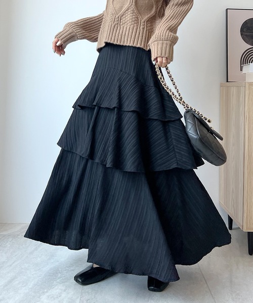 Futier land（フューティアランド）の「歩くたびココロモオドル。ランダムフリルティアードロングスカート（スカート・レディース・チャコールグレー/オフホワイト/ブラック・LARGE/MEDIUM）」の12枚目の写真