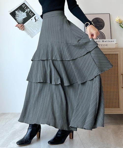 Futier land（フューティアランド）の「歩くたびココロモオドル。ランダムフリルティアードロングスカート（スカート・レディース・チャコールグレー/オフホワイト/ブラック・LARGE/MEDIUM）」の16枚目の写真