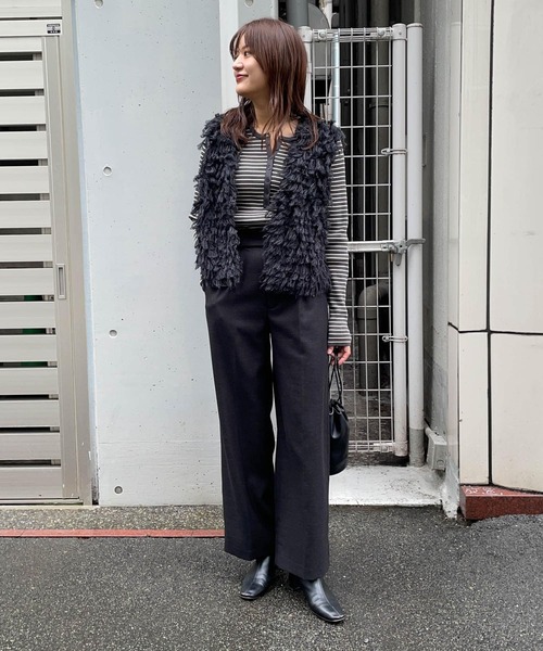 URBAN RESEARCH（アーバンリサーチ）の「ループニットベスト（ベスト・レディース・ライトグレー/チャコールグレー・FREE）」の14枚目の写真