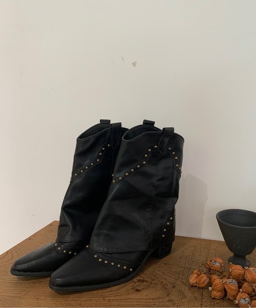 lilful（リルフル）の「スタッズアクセント ウエスタンショートブーツ（ブーツ・レディース・ブラック/ブラウン/ダークブラウン・M/L）」の5枚目の写真