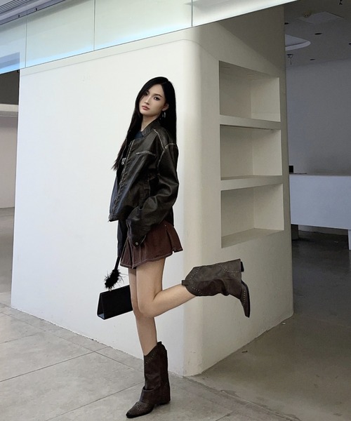 lilful（リルフル）の「スタッズアクセント ウエスタンショートブーツ（ブーツ・レディース・ブラック/ブラウン/ダークブラウン・M/L）」の9枚目の写真