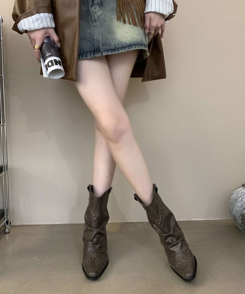 lilful（リルフル）の「スタッズアクセント ウエスタンショートブーツ（ブーツ・レディース・ブラック/ブラウン/ダークブラウン・M/L）」の18枚目の写真