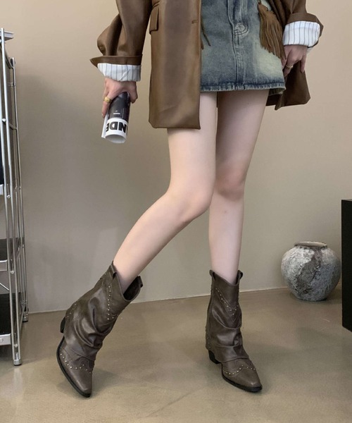 lilful（リルフル）の「スタッズアクセント ウエスタンショートブーツ（ブーツ・レディース・ブラック/ブラウン/ダークブラウン・M/L）」の19枚目の写真