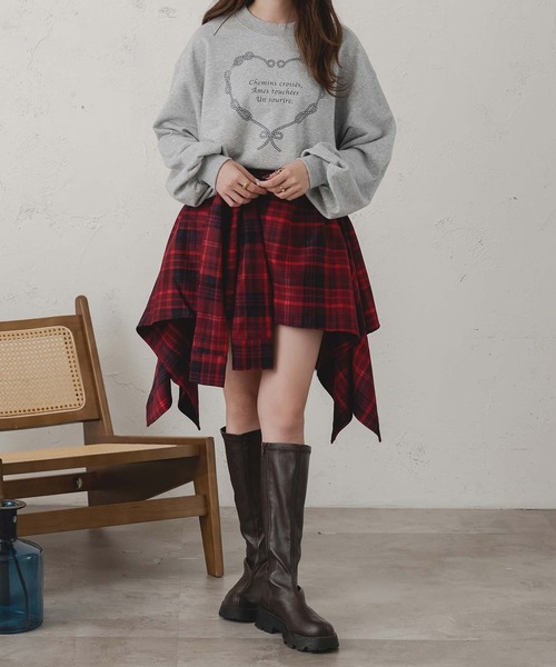 Ambre Neige(アンブルネージュ)の「heart logo ribbon sweat / ハートロゴリボンスウェット(スウェット・レディース・杢グレー/ネイビー・FREE)」の6枚目の写真