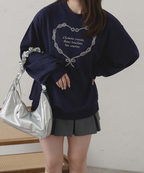 Ambre Neige(アンブルネージュ)の「heart logo ribbon sweat / ハートロゴリボンスウェット(スウェット・レディース・杢グレー/ネイビー・FREE)」の9枚目の写真