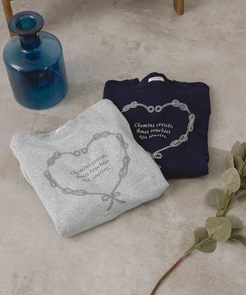 Ambre Neige(アンブルネージュ)の「heart logo ribbon sweat / ハートロゴリボンスウェット(スウェット・レディース・杢グレー/ネイビー・FREE)」の13枚目の写真