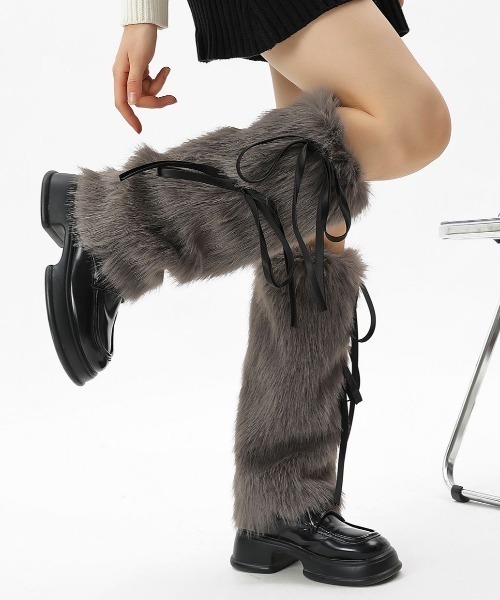 SLY スライ フェイクファー レッグウォーマー SLY（スライ）の「F/FUR LEG WARMER フェイクファー レッグ