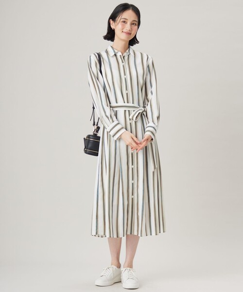 自由区(ジユウク)の「ストライププリント ワンピース(シャツワンピース・レディース・ベージュ系2/ブルー系2・40/38)」の7枚目の写真