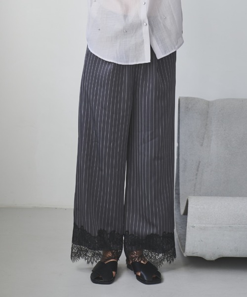 Trish（トリッシュ）の「裾レースストライプパンツ（スラックス）」 - WEAR