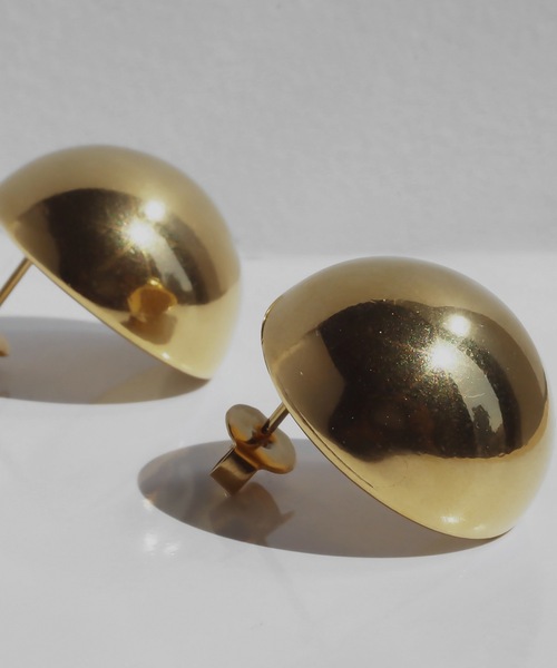 abaskdesign(アバスクデザイン)の「金属アレルギー対応 メタルボタンピアス(ピアス(両耳用)・レディース・ゴールド/シルバー・FREE)」の4枚目の写真