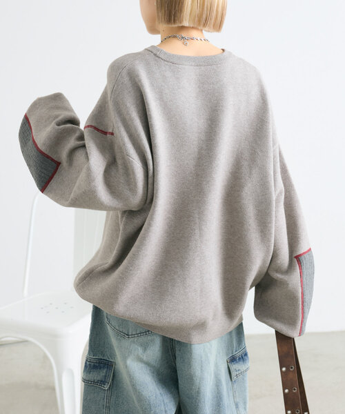 w closet(ダブルクローゼット)の「BIGスウェットライクプルオーバー(ニット/セーター・レディース・グレー/オフホワイト/ブルー・FREE)」の16枚目の写真