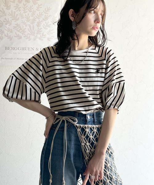 classicalelf(クラシカルエルフ)の「大人の上品シンプル。ワンポイント刺繍ランタンスリーブボーダートップス(Tシャツ/カットソー・レディース・ブラック系その他/ホワイト×ブラック・LARGE/MEDIUM/SMALL/X-LARGE)」の13枚目の写真