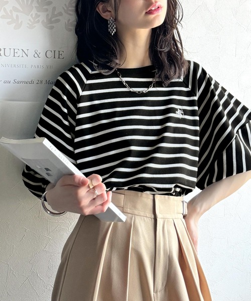 classicalelf(クラシカルエルフ)の「大人の上品シンプル。ワンポイント刺繍ランタンスリーブボーダートップス(Tシャツ/カットソー・レディース・ブラック系その他/ホワイト×ブラック・LARGE/MEDIUM/SMALL/X-LARGE)」の7枚目の写真